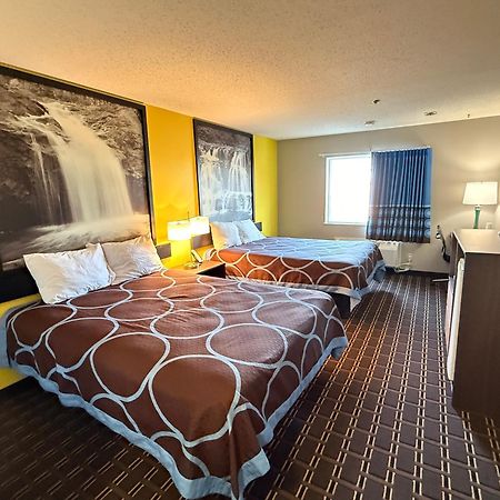 Hotel Super 8 By Wyndham Reedsburg Zewnętrze zdjęcie